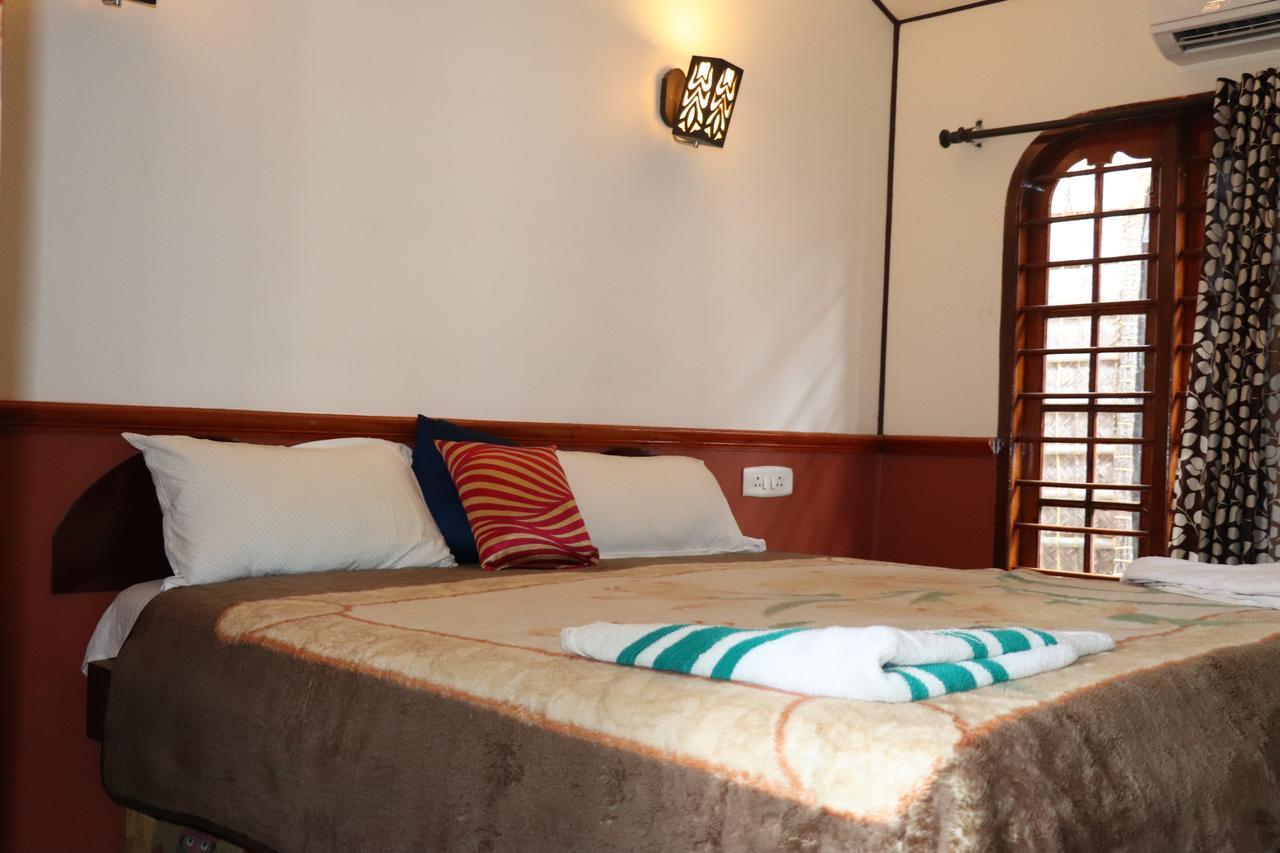 Friends Cruise, Nightstay Houseboat Alappuzha Exteriér fotografie