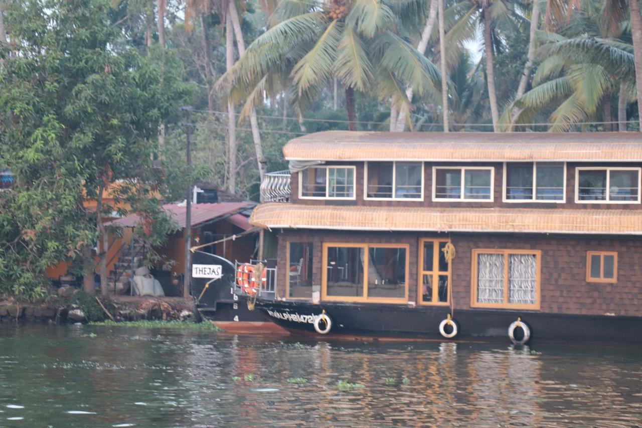 Friends Cruise, Nightstay Houseboat Alappuzha Exteriér fotografie