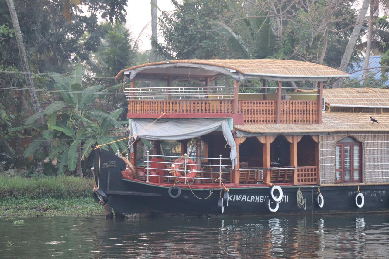 Friends Cruise, Nightstay Houseboat Alappuzha Exteriér fotografie